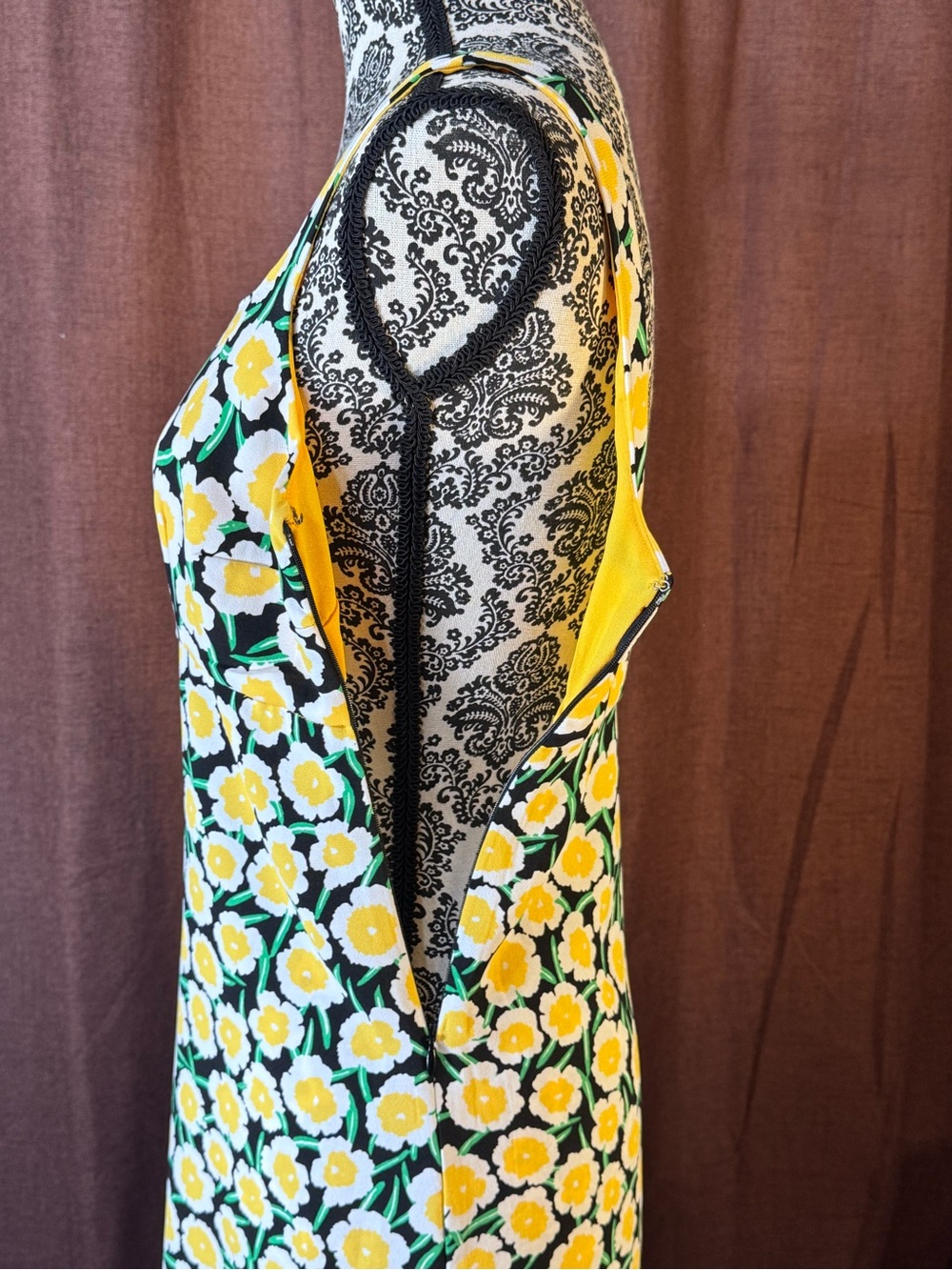 Diane Von Furstenberg Floral Sunburst Sleeveless Dress - Yellow Floral size 2 - Picture 5 of 6